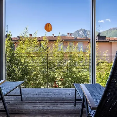 Speed With Terrace Apartment