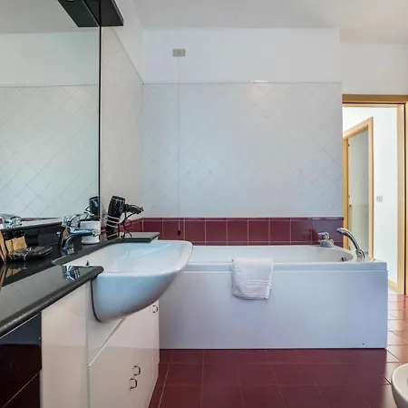 Speed With Terrace Apartment *
