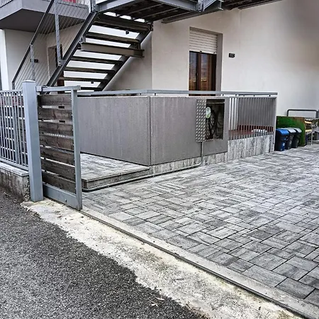 Speed With Terrace Apartment